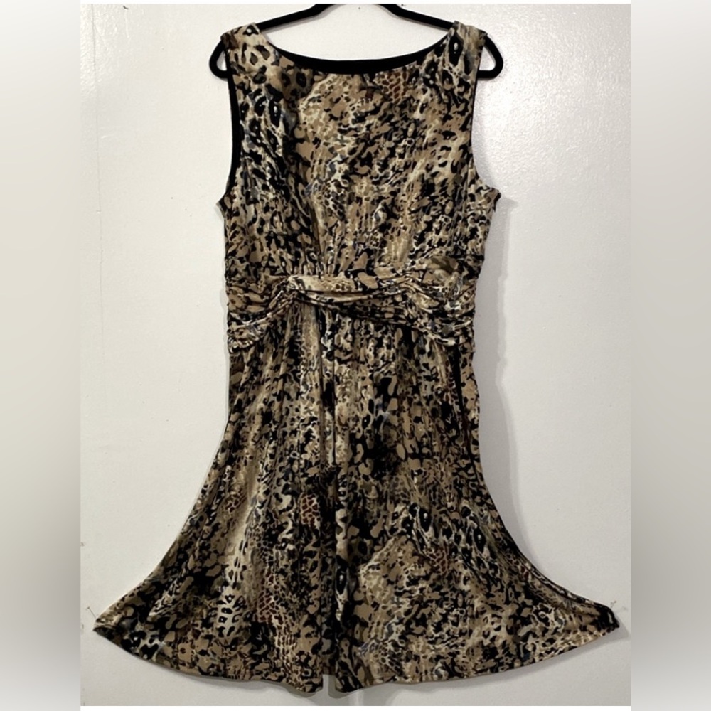DONATED TO SISTERS 
JONES NEW YORK dress with assymetric knot